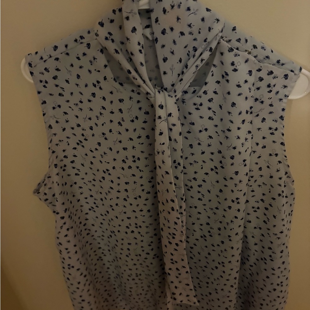 CHASE BANK x Jason Wu Floral Tie-Neck Blouse in Blue